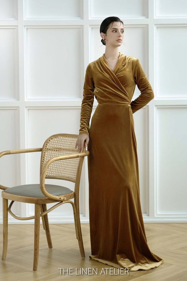 JACQUELINE Long Sleeve Velvet Gown