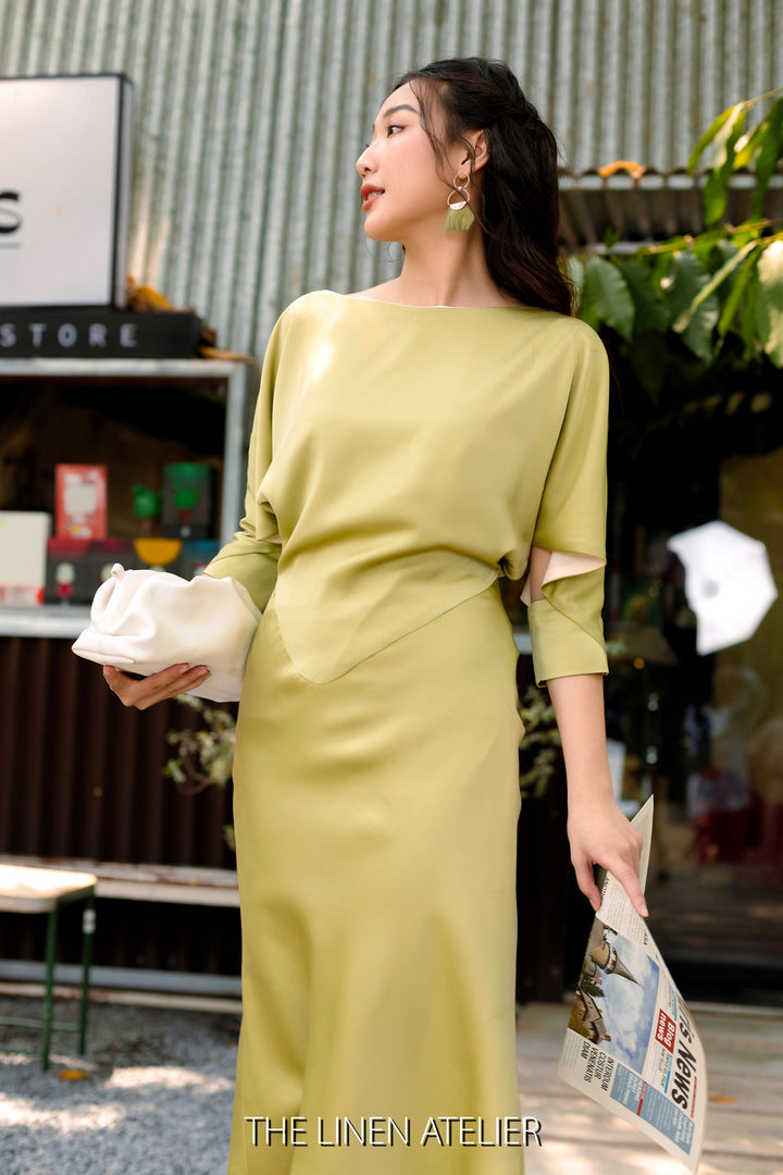 JOYCE Batwing And Cut-out Sleeves Pencil Dress Look Want Wear Love JOYCE Batwing And Cut-out Sleeves Pencil Dress Look Want Wear Love